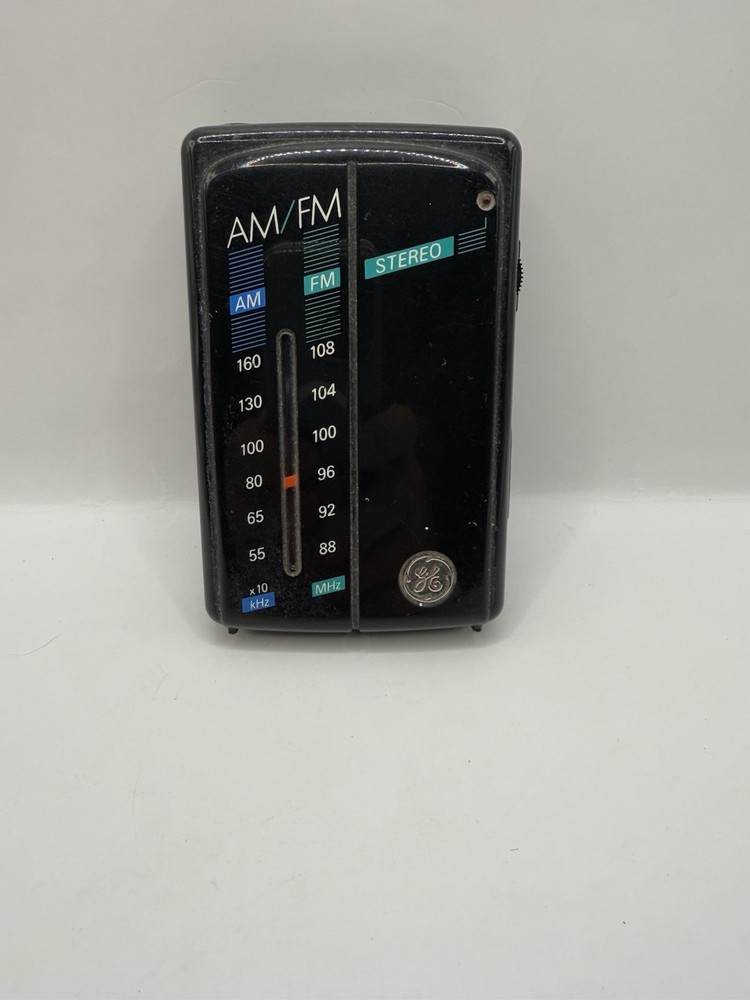 Vintage GE General Electric AM/FM Stereo Radio Model 7-1627A- Works Headphones