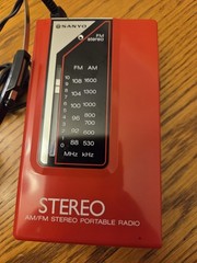 Sanyo RP40 RED Vintage AM/FM Stereo Portable Radio w/ Headphones Belt Clip Rare
