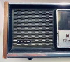 Vintage Panasonic Model RE-7369 Band Radio Solid State Wood Finish Japan Tested