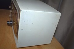 Vintage 1950&rsquo;s Truetone AM clock Radio , works Model 2420A