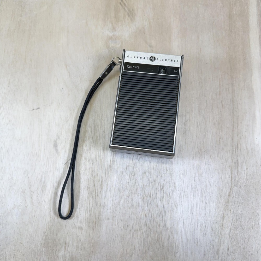 Vintage General Electric P-2790D AM Pocket Radio Solid State Black Hong Kong