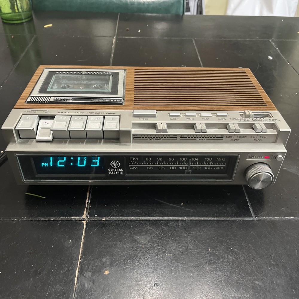 Vintage GE General Electric 7-4975C AM/FM/Cassette Tape Clock Radio Recorder MCM