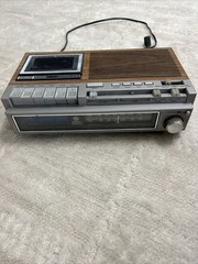 Vintage GE General Electric 7-4975B AM/FM/Cassette Tape Clock Radio Recorder