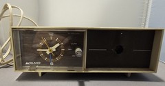 Midland International Model 11-314 – AM Clock Radio w/Alarm – Japan – for parts