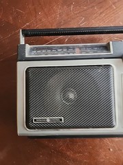 General Electric 7-2880B Long Range Super Radio – Black/Silver – Works Good