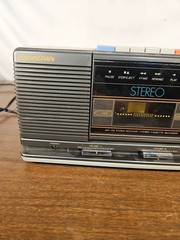 Vintage Soundesign 3877MGY AM/FM Cassette Player Retro Alarm Clock Tested