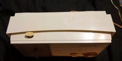 Vintage 1965 Zenith Clock Tube Radio Alarm Model Y169W Off White Cream