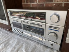 🍊Vintage 1980s Soundesign 5642 Stereo/ Cassette Tape Player w/0707A Speakers!