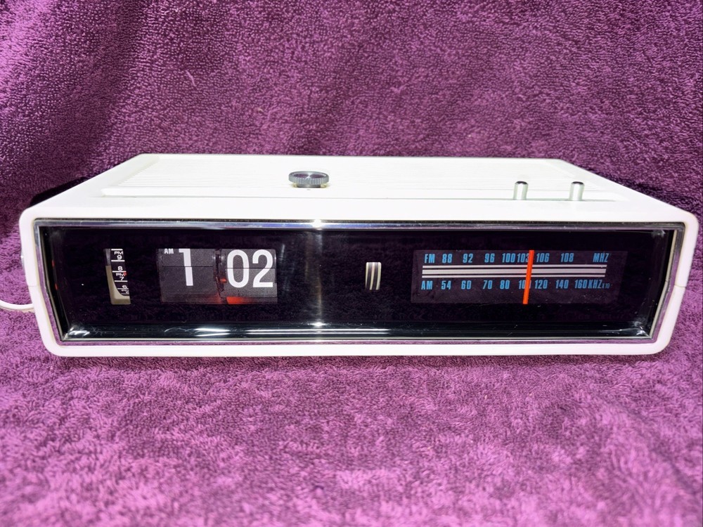 Detson Solid State Model Cr-7 Flip Clock Radio Alarm AM FM Vintage Restored Rare