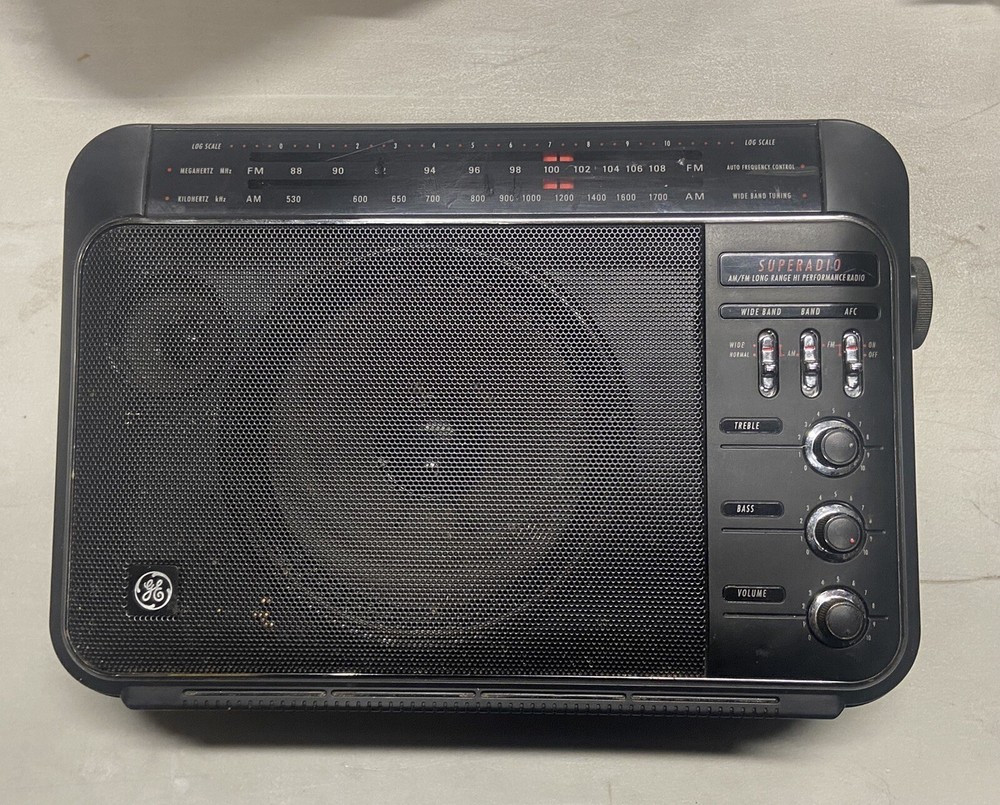 GENERAL ELECTRIC Super Radio Am/Pm Long Range Hi Performance Tested (7-2887A)
