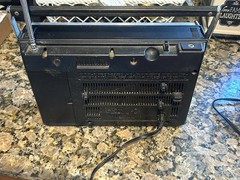 Vintage Panasonic RF-1115 UHF, PSB High, AM, FM, AC/DC portable radio Tested