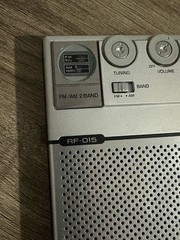Vintage Panasonic RF-015 FM/AM Pocket Radio WORKS Mr Thin 1/2&Prime; x 3&Prime; x 5&Prime;