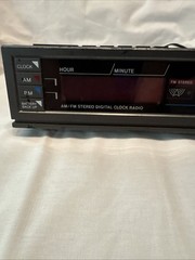 GPX Vintage AM/FM Digital Alarm Clock Radio Model DS584 left speaker not working