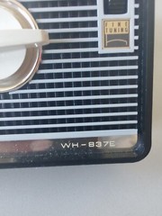 Hitachi WH-837E 3 band 8 transistor radio model