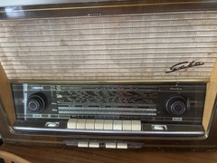 SABA Meersburg Vintage Tabletop Tube Radio, Shortwave, Wood Cabinet