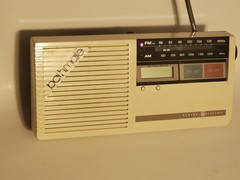 General Electric Silver & Black AM/FM Radio Bathmate. 1985.
