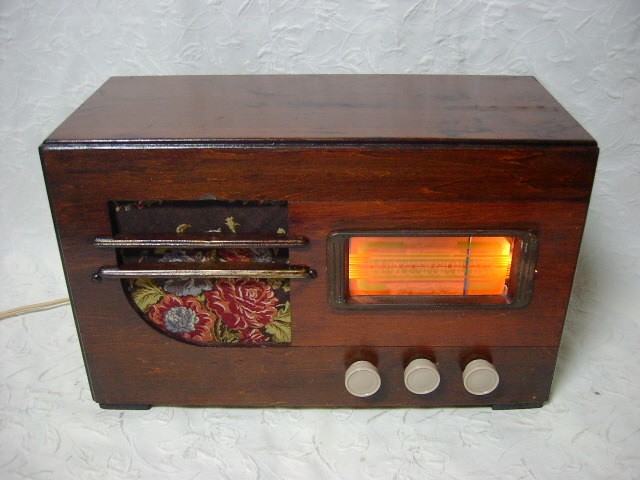 Japanese old vacuum tube radio restored and maintained vintage retro antique JP