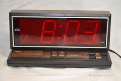 Micronta 63-765 LED Alarm Clock Tested Working Made In Hong Kong AC And 9V