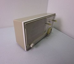 Vintage Motorola Solid State Alarm Clock Radio Model XC12BN -TESTED-