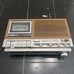 Vintage GE General Electric 7-4975C AM/FM/Cassette Tape Clock Radio Recorder MCM