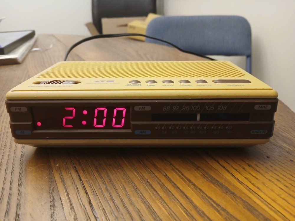 Sears Alarm/Am/Fm Radio Model # 225 23155 850 Tested