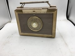 Vintage « THE COMPANION » BULOVA 3 Way Portable Vacuum Tube Radio 208 Parts RS
