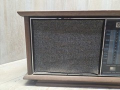 Vintage RCA Dual Speaker AM/FM Solid State Radio Walnut Cabinet RLC60W
