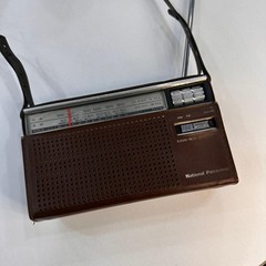 Vintage National Panasonic R-218R Radio – For Decor/Display
