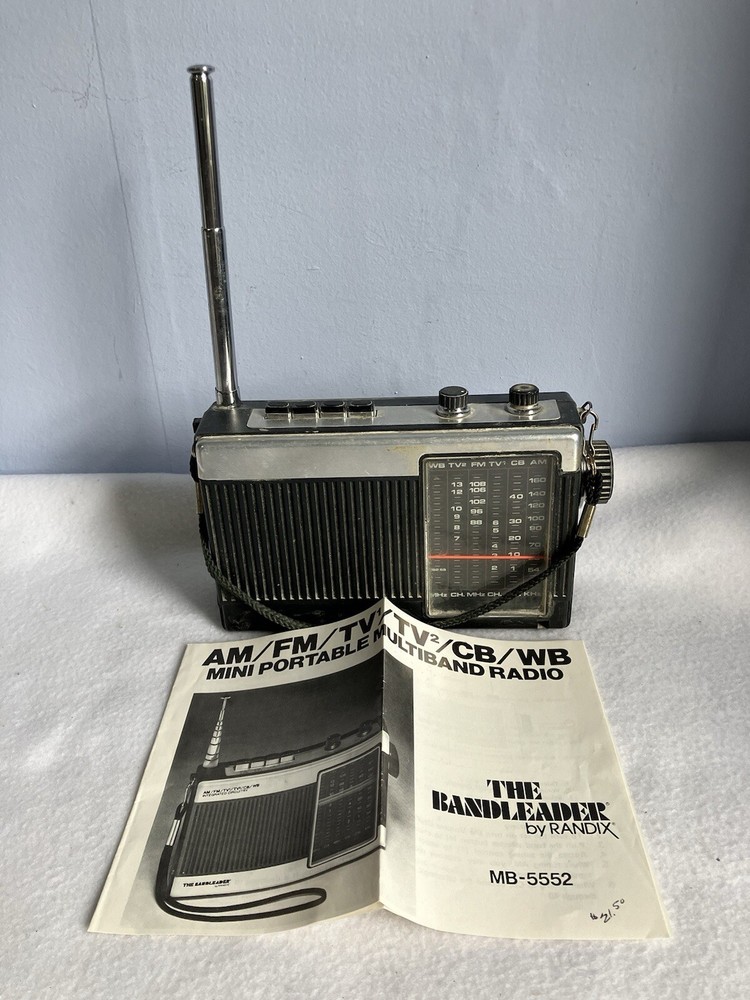 Vintage The Bandleader by Randix Portable Radio MB5552