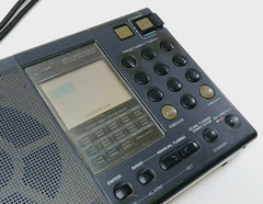 Sony ICF-SW7600 World Band Receiver Vintaage Radio – For Parts only not working