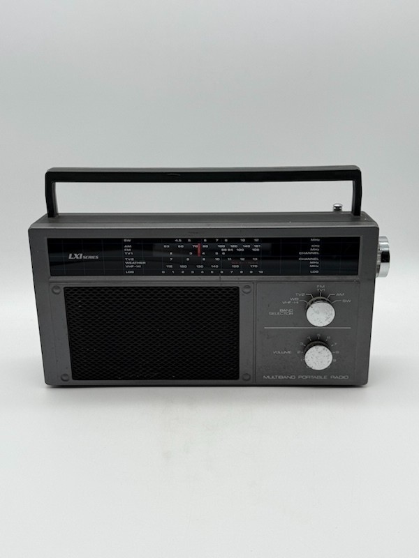 Sears Roebuck LXI Series Multiband Portable Radio Model 472-24082450