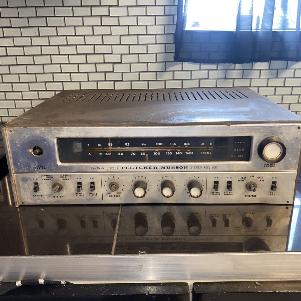 Fletcher Munson Stereo AM FM multiplex￼ Bulb tubes￼ by sansui 499 Very rare