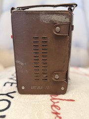 Vintage General Electric Portable AM FM Radio Model P977B AM FM 1970&rsquo;s – Tested