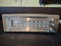 Vintage Mid-Century General Electric (GE) AM/FM Dual Speaker Radio