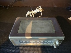 Vintage Mid-Century General Electric (GE) AM/FM Dual Speaker Radio