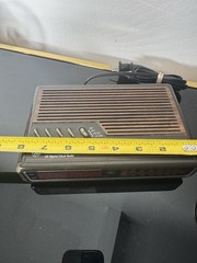 1980s Vintage GE Model 7-4612A Digital Alarm Clock Radio Working works
