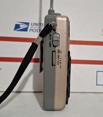 Vintage Lenoxx Sound Street Beat AM/FM Sports Radio Model PR-35M *Read Descripti