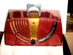 ANTIQUE RADIO ZENITH 6D015Z MAROON CABINET ARC DIAL WORKING