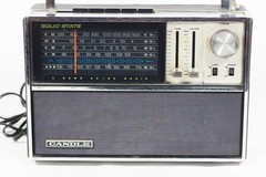 Vintage Candle TK-1849 Solid State Radio 5 Band AC/DC Made In Japan RARE-READ