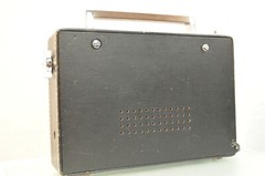 Aircastle Model 136F6 Solid State 15 Transistor 5 Band Radio Made in Taiwan