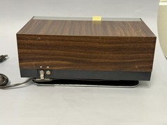 ZENITH C472W-3 Circle of Sound Flip Clock AM/FM Radio Woodgrain Radio *Finicky