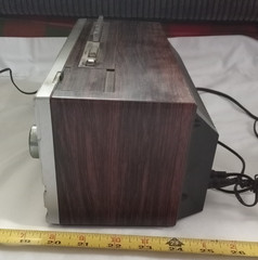 GE AM/FM clock radio cassette recorder – Model 7 4984A, tested & working.