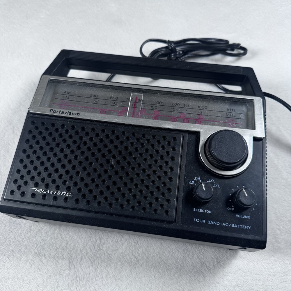 Vintage Realistic Portavision 4 Band AM FM TV Portable Radio RadioShack