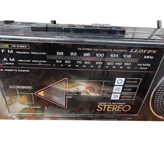 Vintage Lloyds AM FM Stereo Cassette Recorder Boombox Portable Radio Black READ