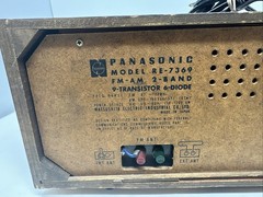 Panasonic Vintage Radio 1970s Model RE-7369 FM/AM 2-Band 9-Transistor 6-Diode.