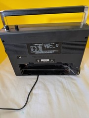 Realistic Patrolman 60 12-779A AM FM SW UHF 6 Band Radio TESTED