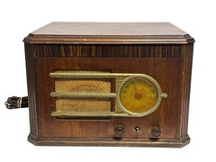 Vintage SILVERTONE TABLETOP AM RADIO – untested WOOD CASE