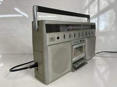 vintage Realistic Model 14-775 AM/FM radio