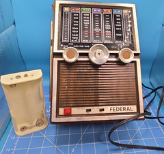 Vintage Federal Multi-Band Portable Radio AM/FM Air Weather Bands Earphone Jack