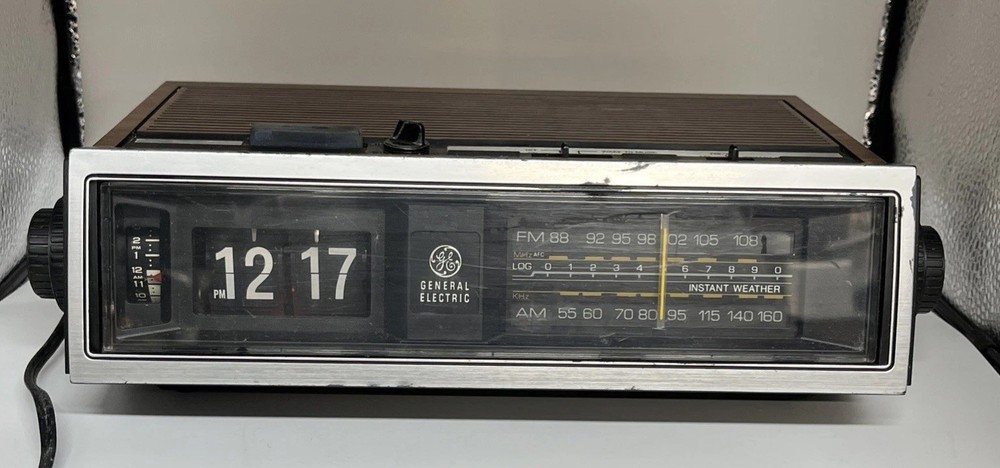 General Electric Clock Radio/Weather Radio Model # 7-4347A